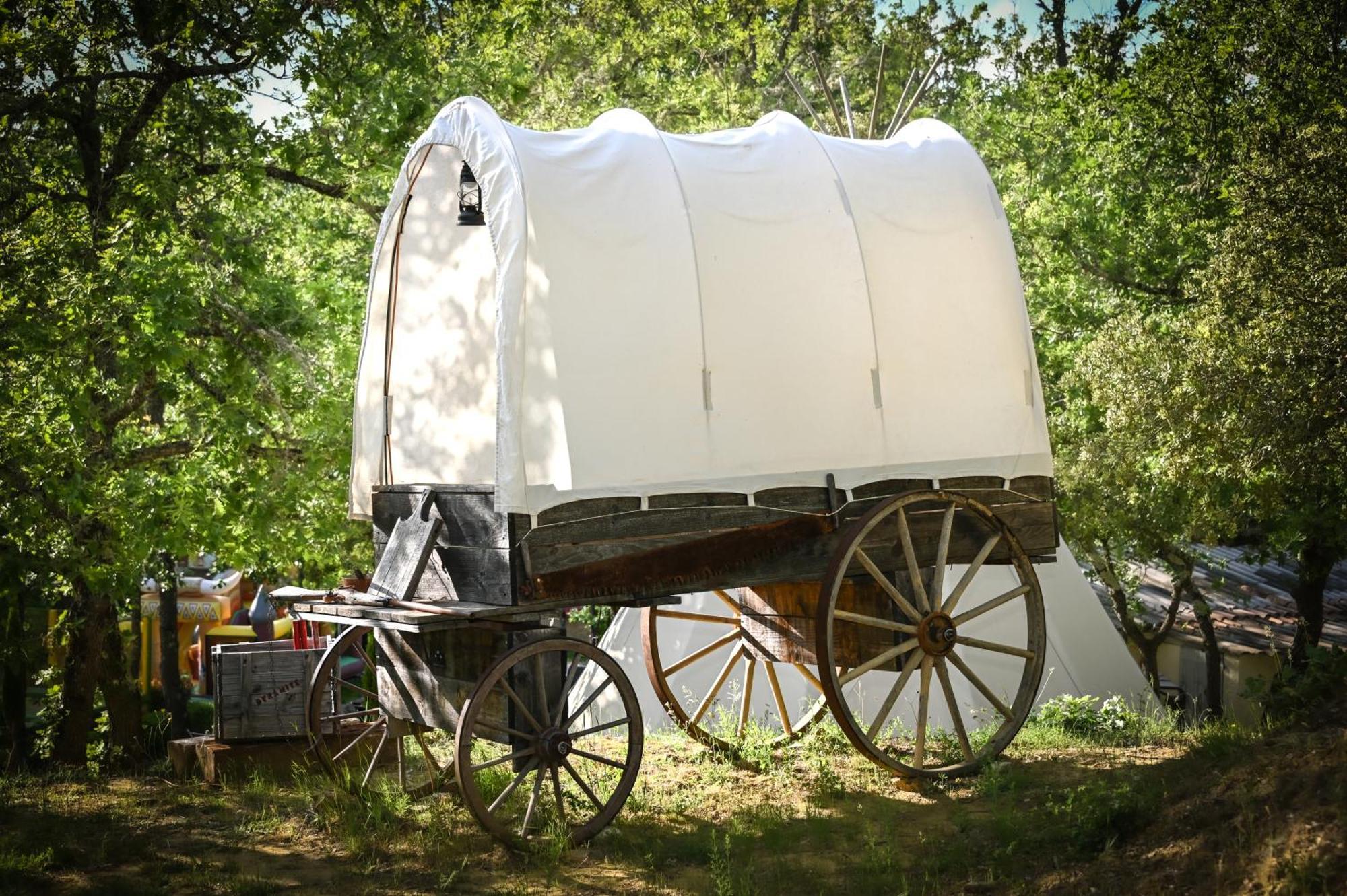 Camping Le Colorado Rustrel Luaran gambar