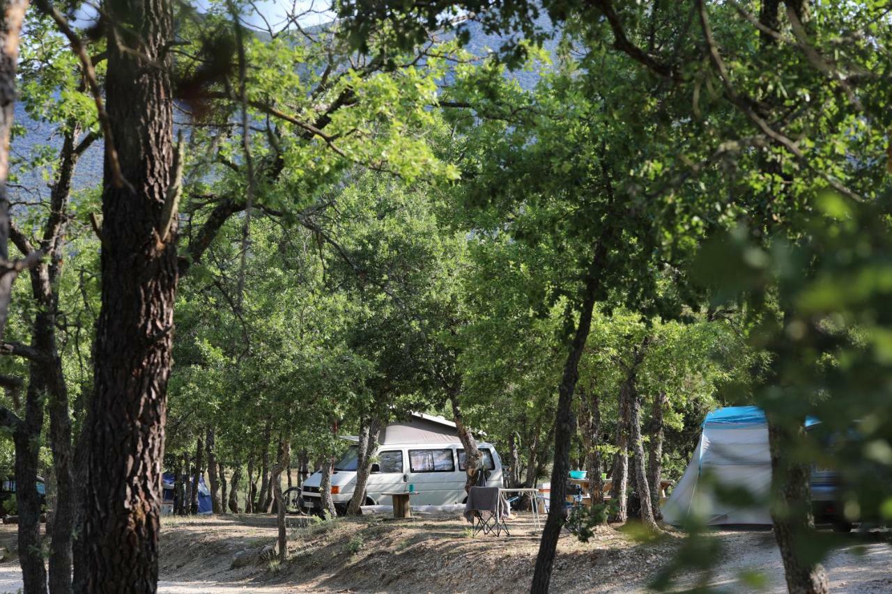 Camping Le Colorado Rustrel Luaran gambar